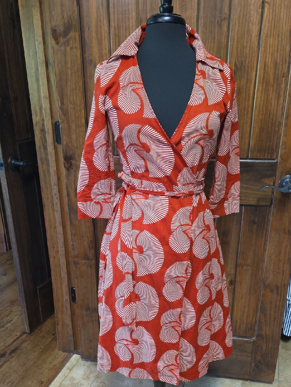 Diane Von Furstenberg Red Patterned Wrap Midi Dress - Size 2